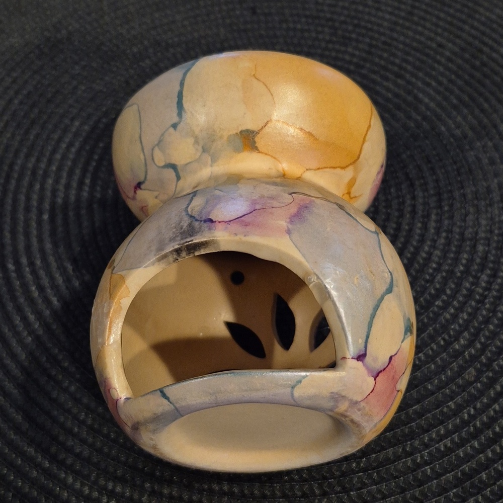 MULTICOLOR Ceramic Lotus Design Detail Oil or Wax Melt Warmer - Picture 10 of 15